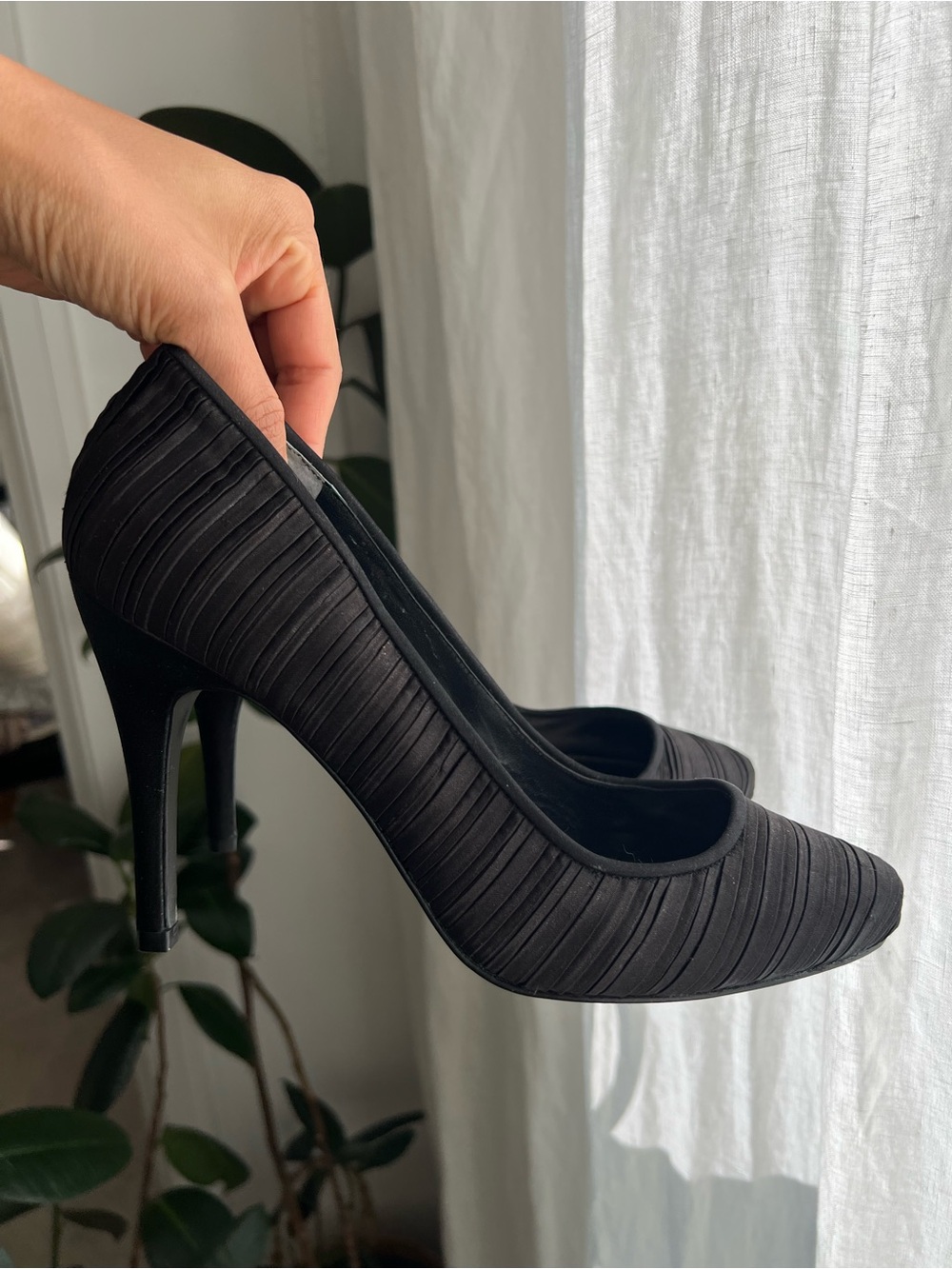 Touch of Nina Black Pleated Stiletto Pumps